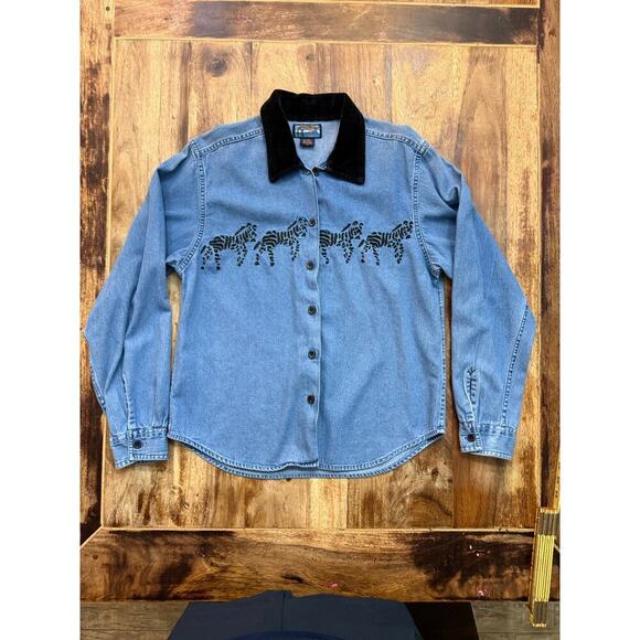 Shaver Lake Women's Blue Embroidered Long Sleeves Button Up Demin Shirt Size M - Picture 6 of 6